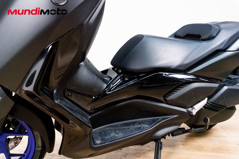 Motorbike image 9