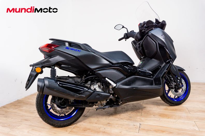 Motorbike image 3