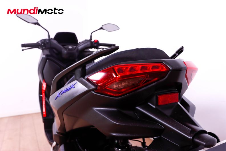 Motorbike image 9