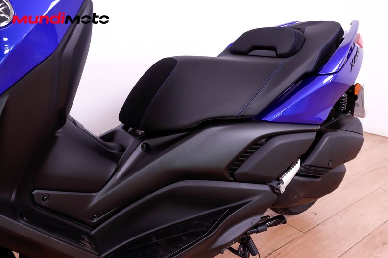 Motorbike image 8