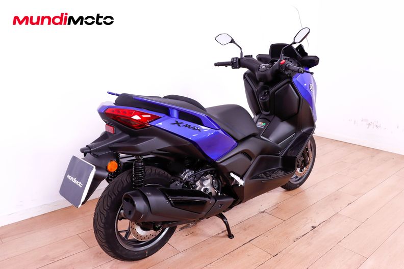 Motorbike image 2