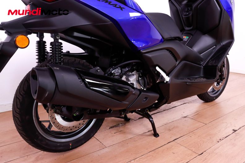 Motorbike image 3