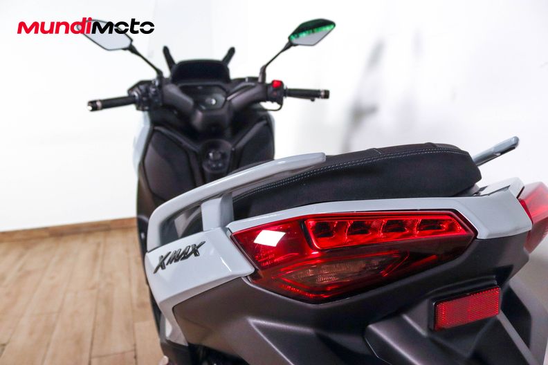 Motorbike image 9