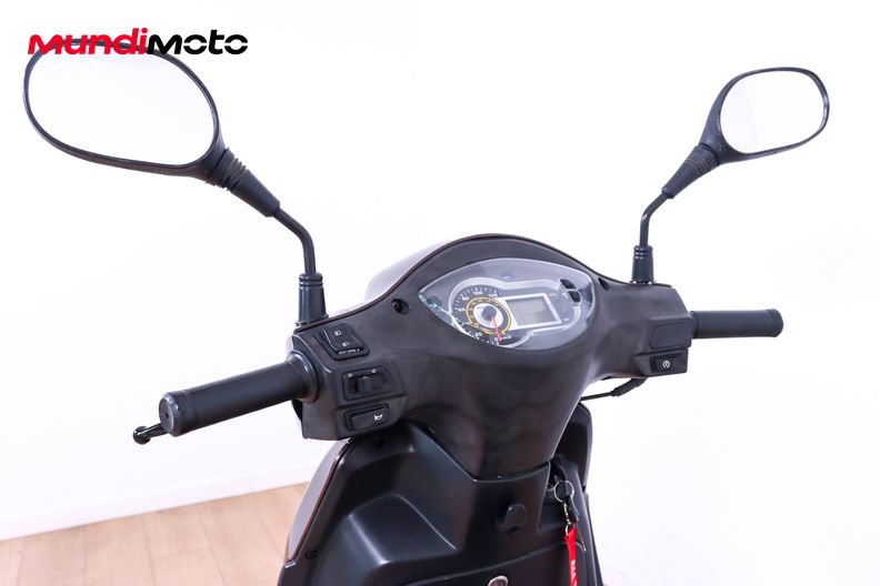 Motorbike image 10