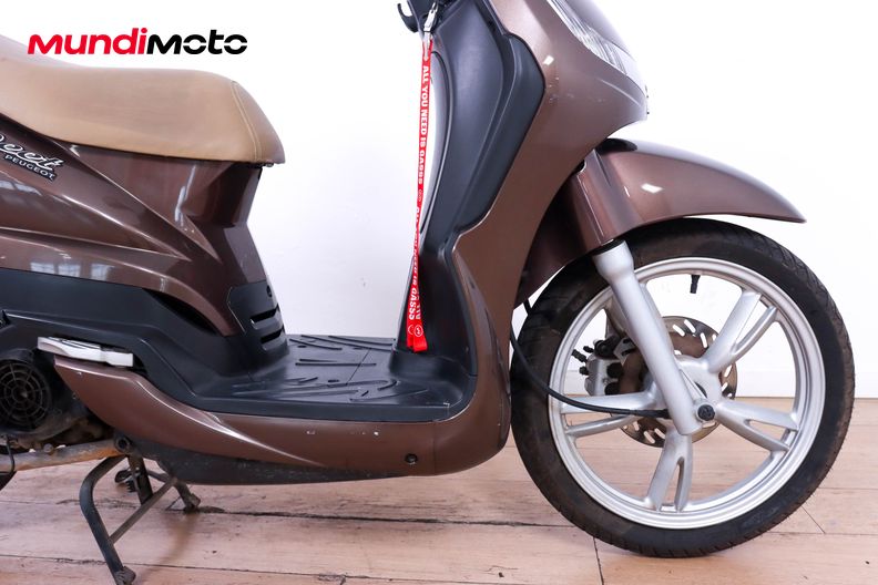 Motorbike image 12