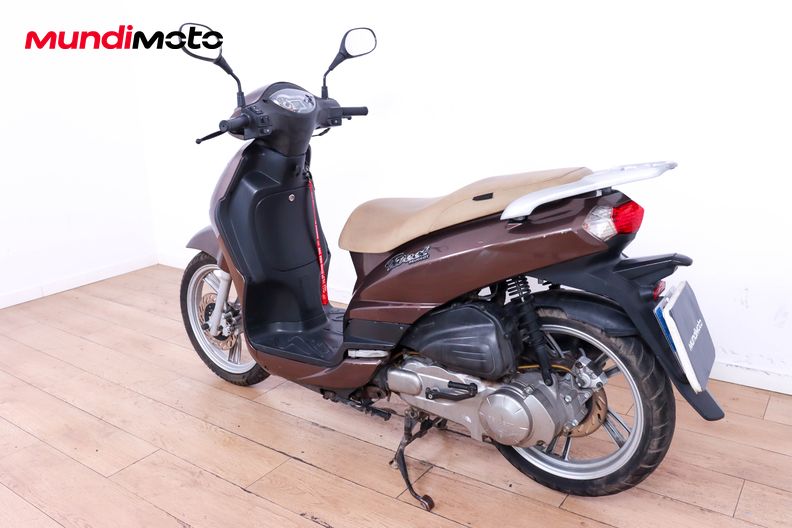 Motorbike image 6