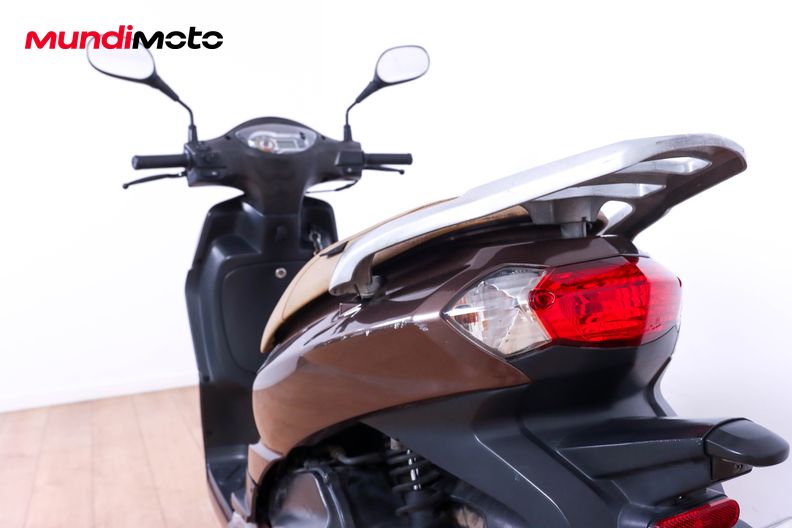 Motorbike image 9