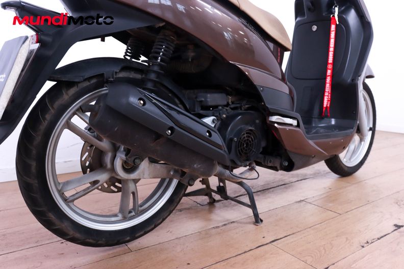 Motorbike image 3