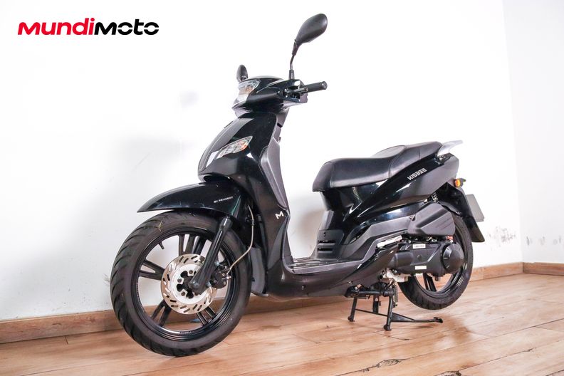 Motorbike image 7