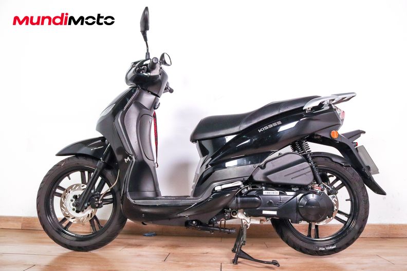 Motorbike image 5