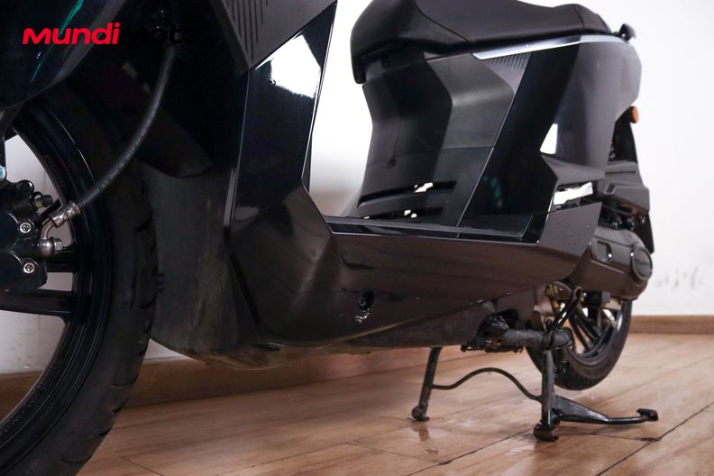 Motorbike image 8