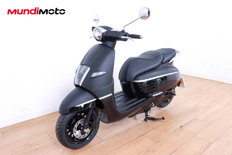 Motorbike image 7