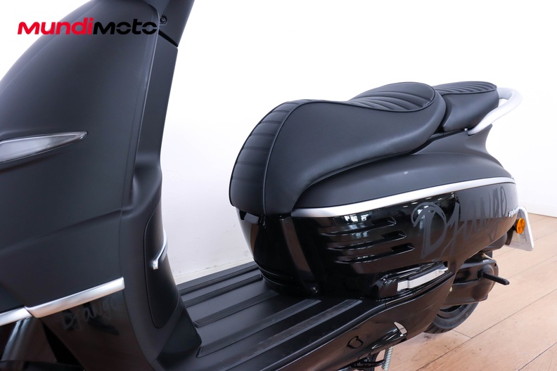 Motorbike image 8