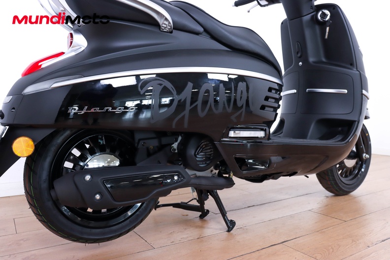 Motorbike image 3