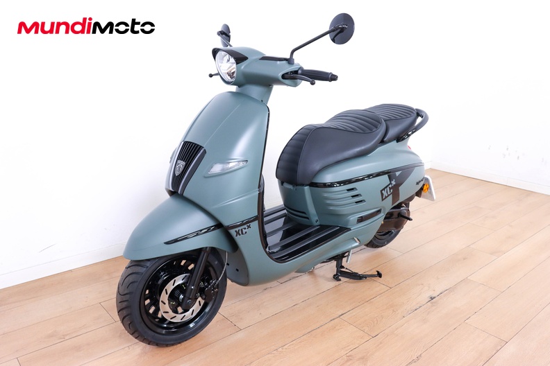 Motorbike image 7