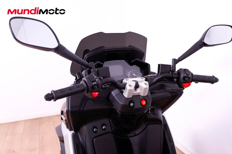 Motorbike image 10