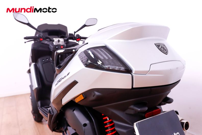 Motorbike image 9