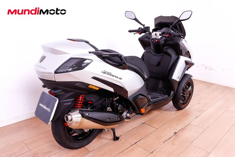 Motorbike image 2