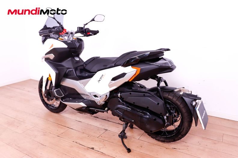 Motorbike image 6