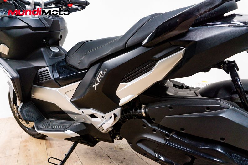 Motorbike image 8