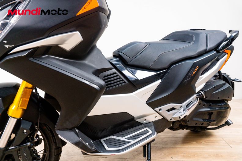 Motorbike image 9