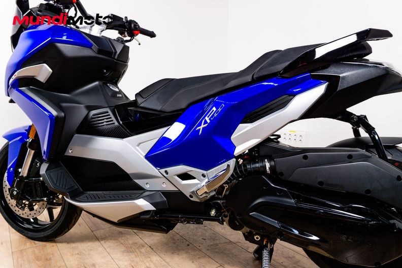 Motorbike image 8