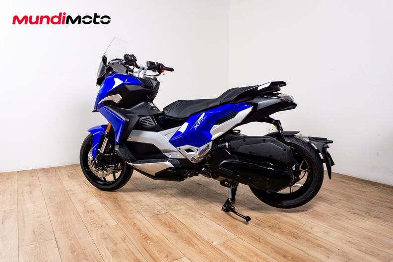 Motorbike image 7