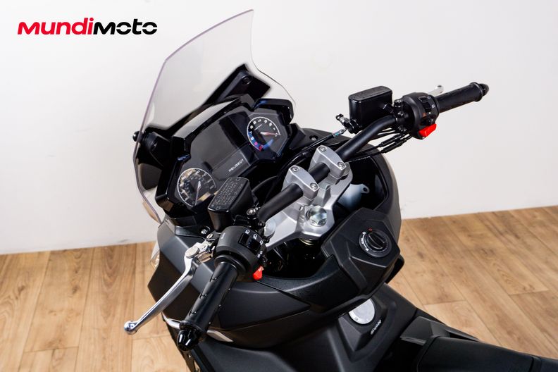 Motorbike image 10