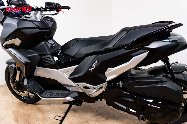 Motorbike image 8
