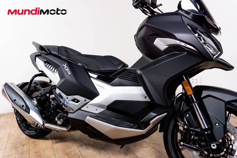 Motorbike image 4