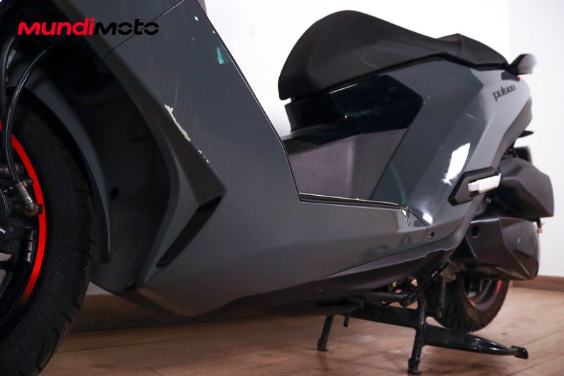Motorbike image 8