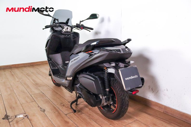 Motorbike image 6