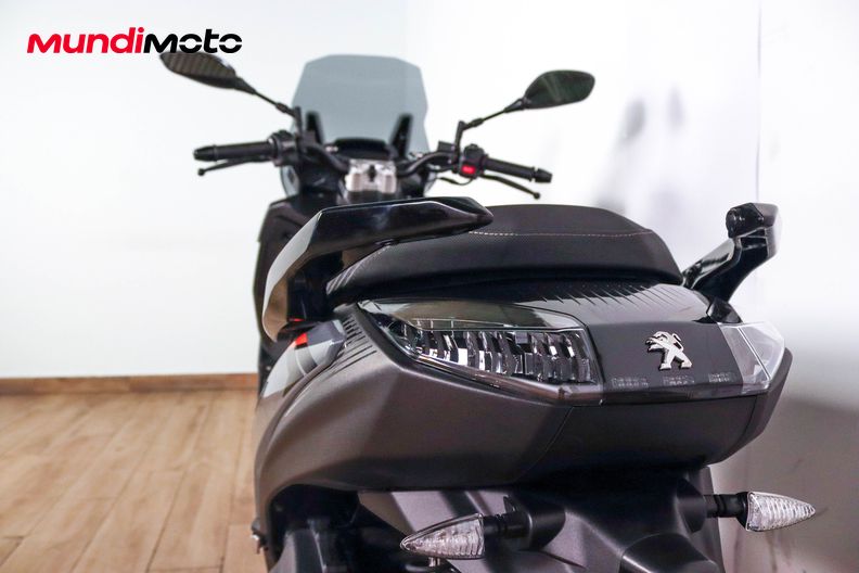 Motorbike image 9
