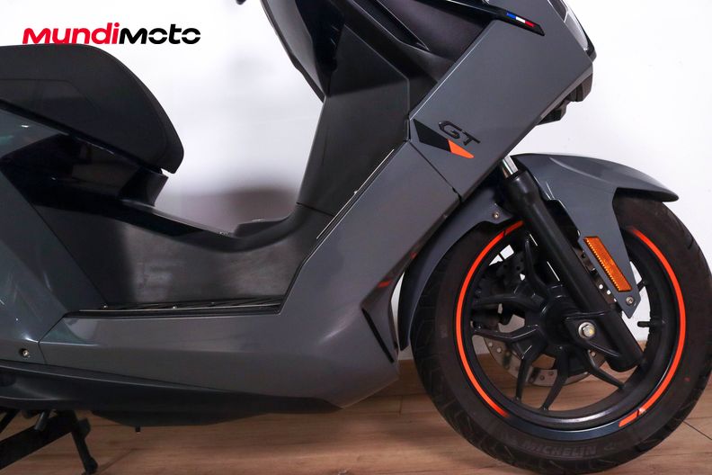 Motorbike image 12