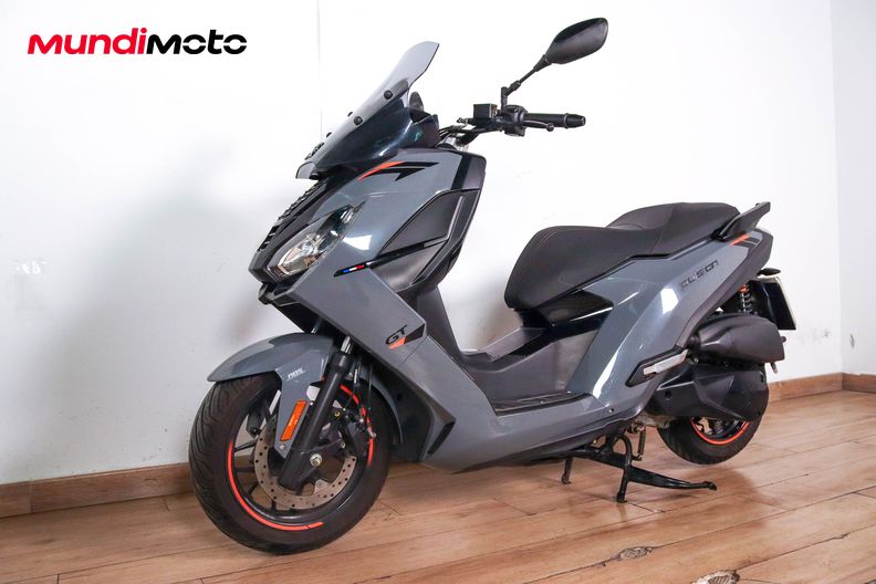 Motorbike image 7