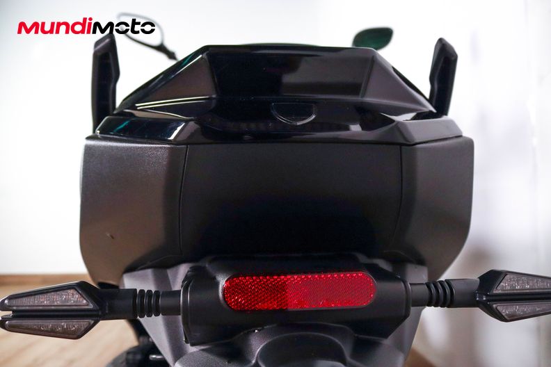 Motorbike image 9