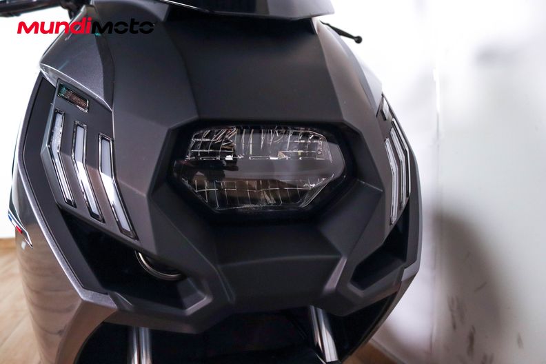 Motorbike image 4