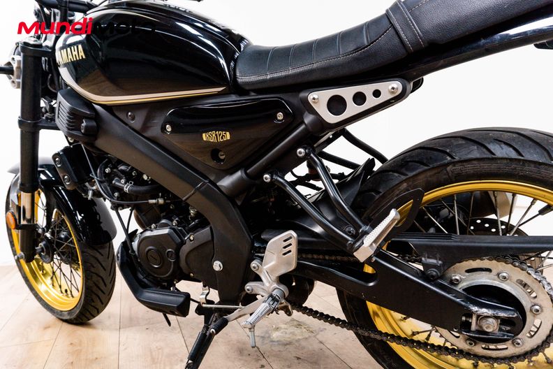 Motorbike image 8