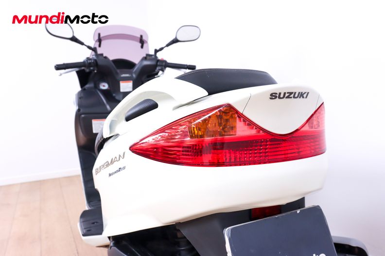 Motorbike image 9