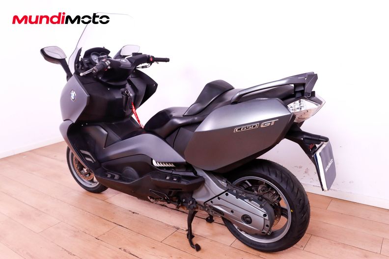 Motorbike image 6