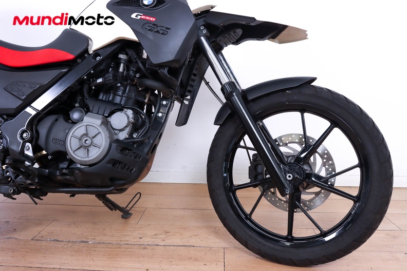 Motorbike image 12