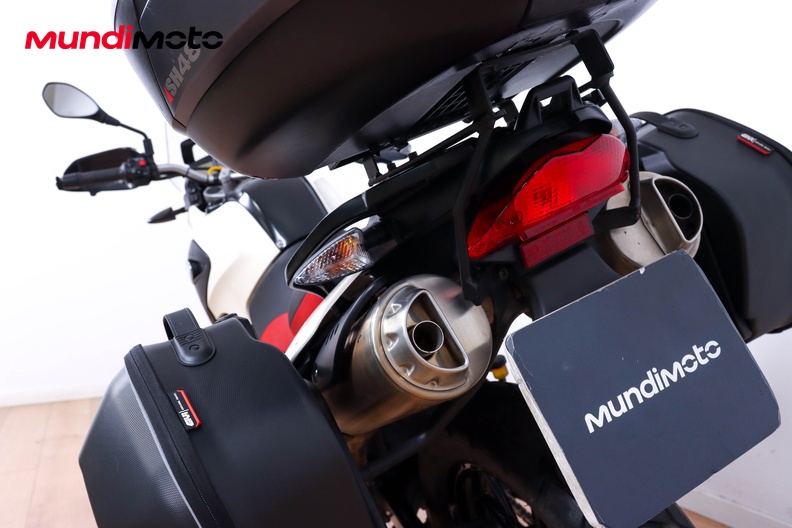Motorbike image 9