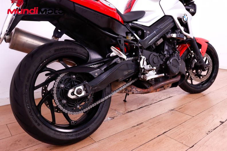 Motorbike image 3