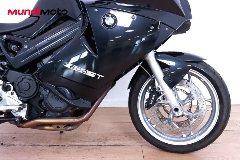 Motorbike image 12