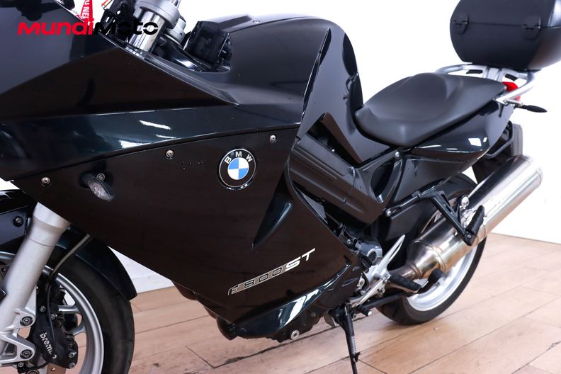 Motorbike image 8
