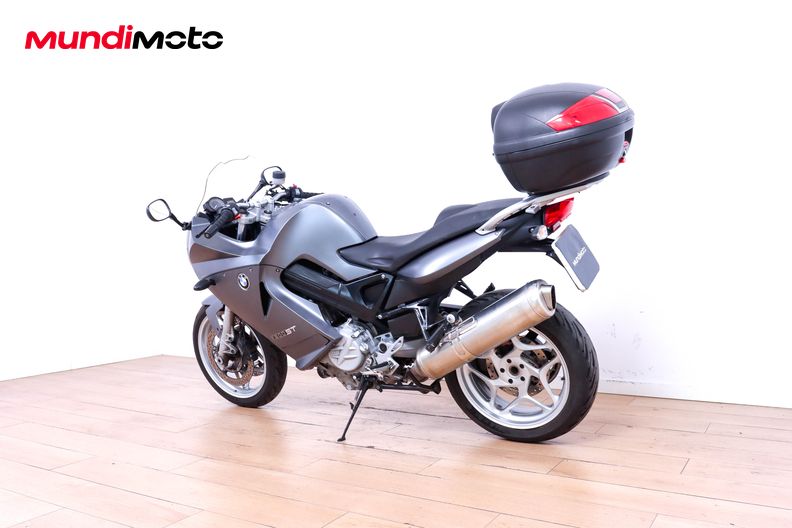 Motorbike image 6