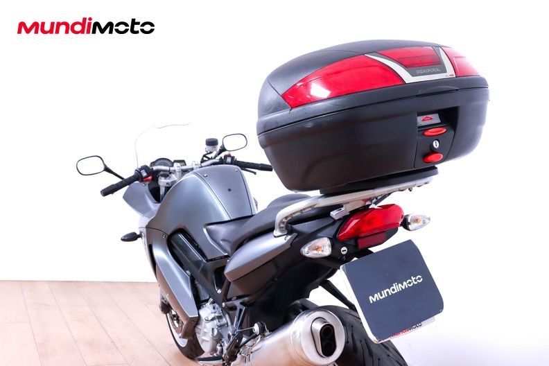 Motorbike image 9