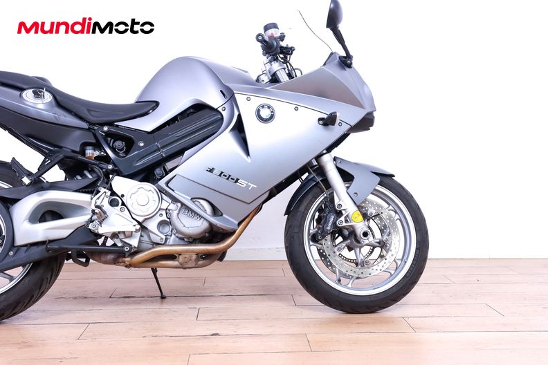 Motorbike image 4
