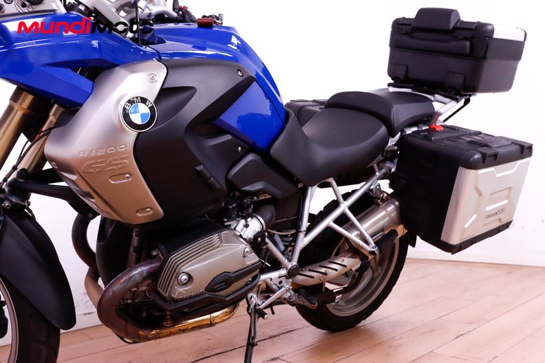 Motorbike image 8
