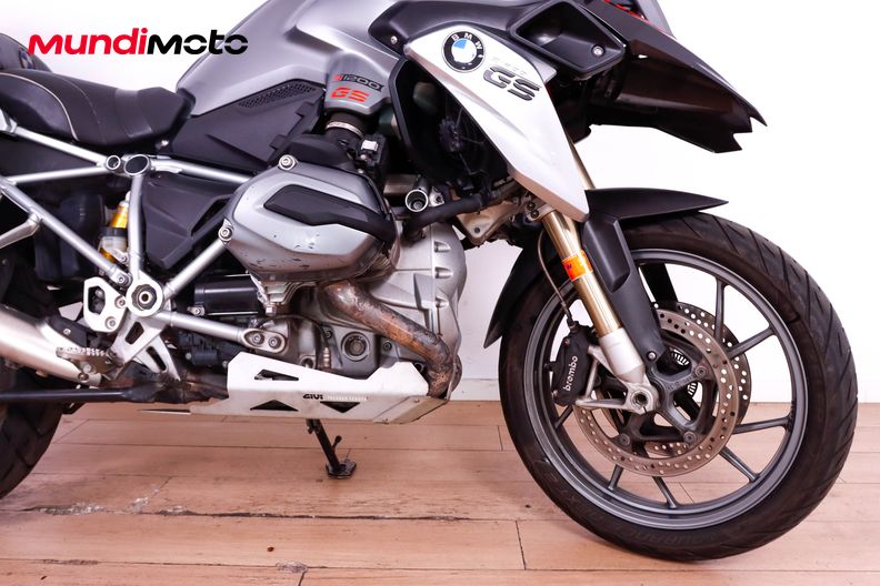 Motorbike image 12